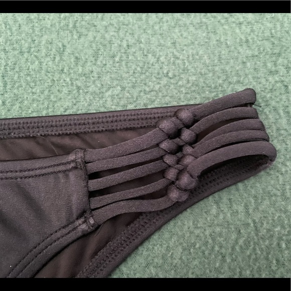 Victoria’s Secret Bikini Swim Bottoms - Picture 10 of 13